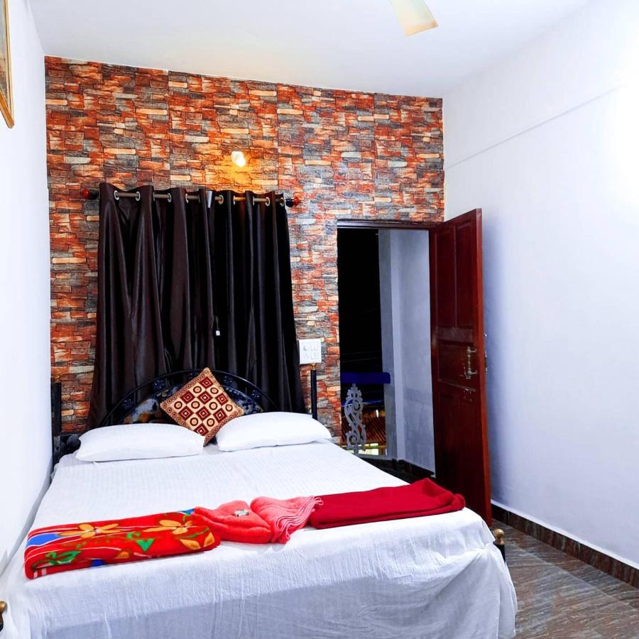 Om Sai Guest House 팔로렘 외부 사진